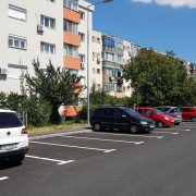 Primăria Arad licitează locurile de parcare din cartierul Micălaca