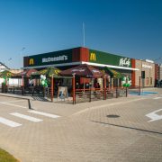 McDonald’s deschide restaurantul cu numărul 93 din România, în Arad