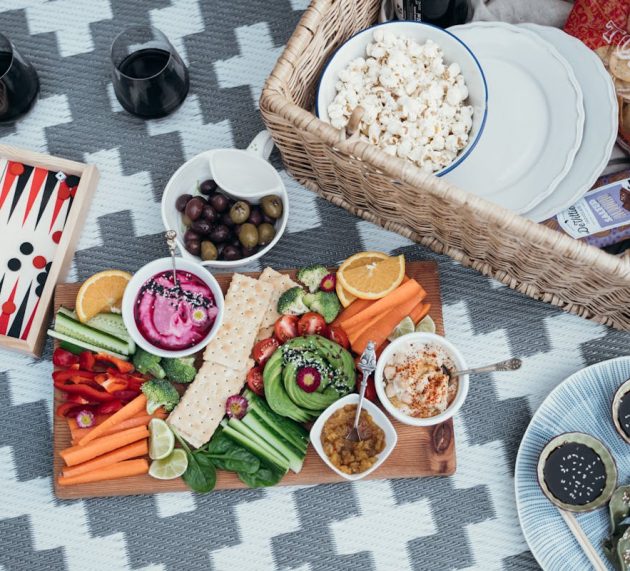 Cum să organizezi un picnic perfect  – Articolele esențiale de care ai nevoie