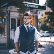 Greșeli comune în moda masculină și cum să le eviți