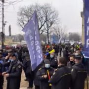 Încep protestele în plină campanie electorală: Angajații din penitenciare ies în stradă